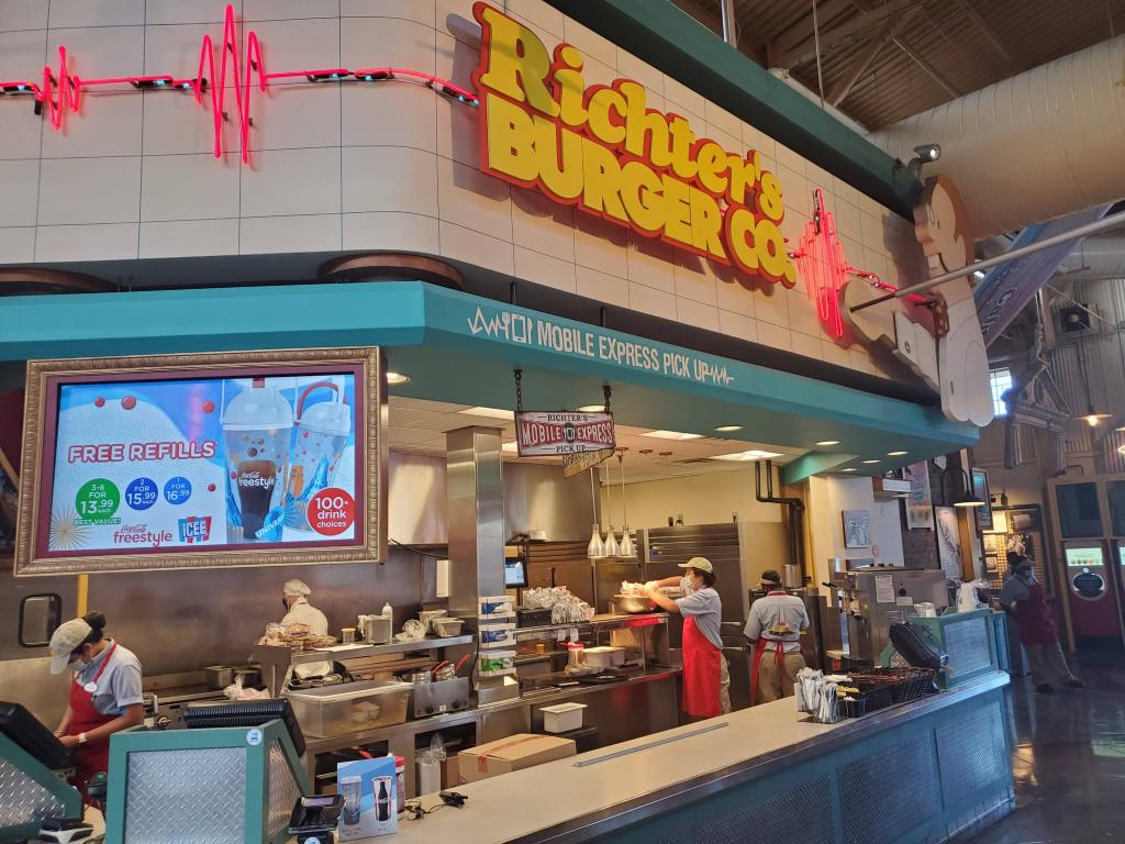 Richter's Burger Company, Universal Orlando, Universal Studios, Quick Service, Burgers, Mobile Express location,